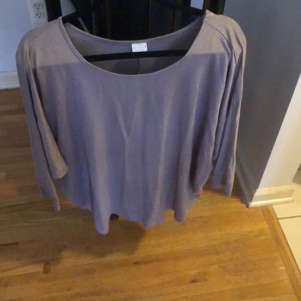 Casual grey shirt